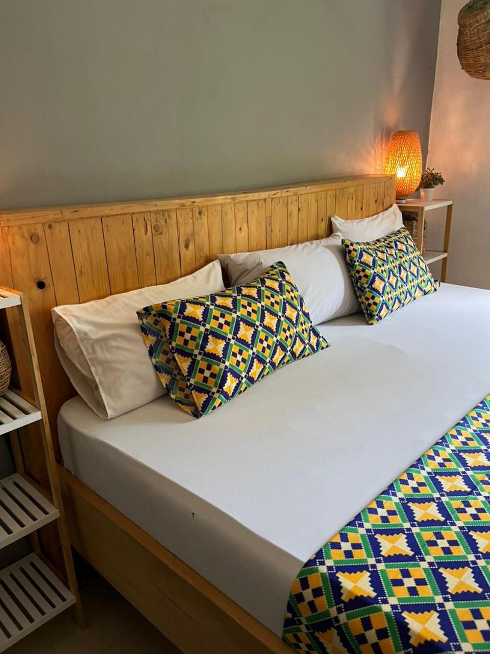 African Treasure Beach Resort Kokrobite Buitenkant foto