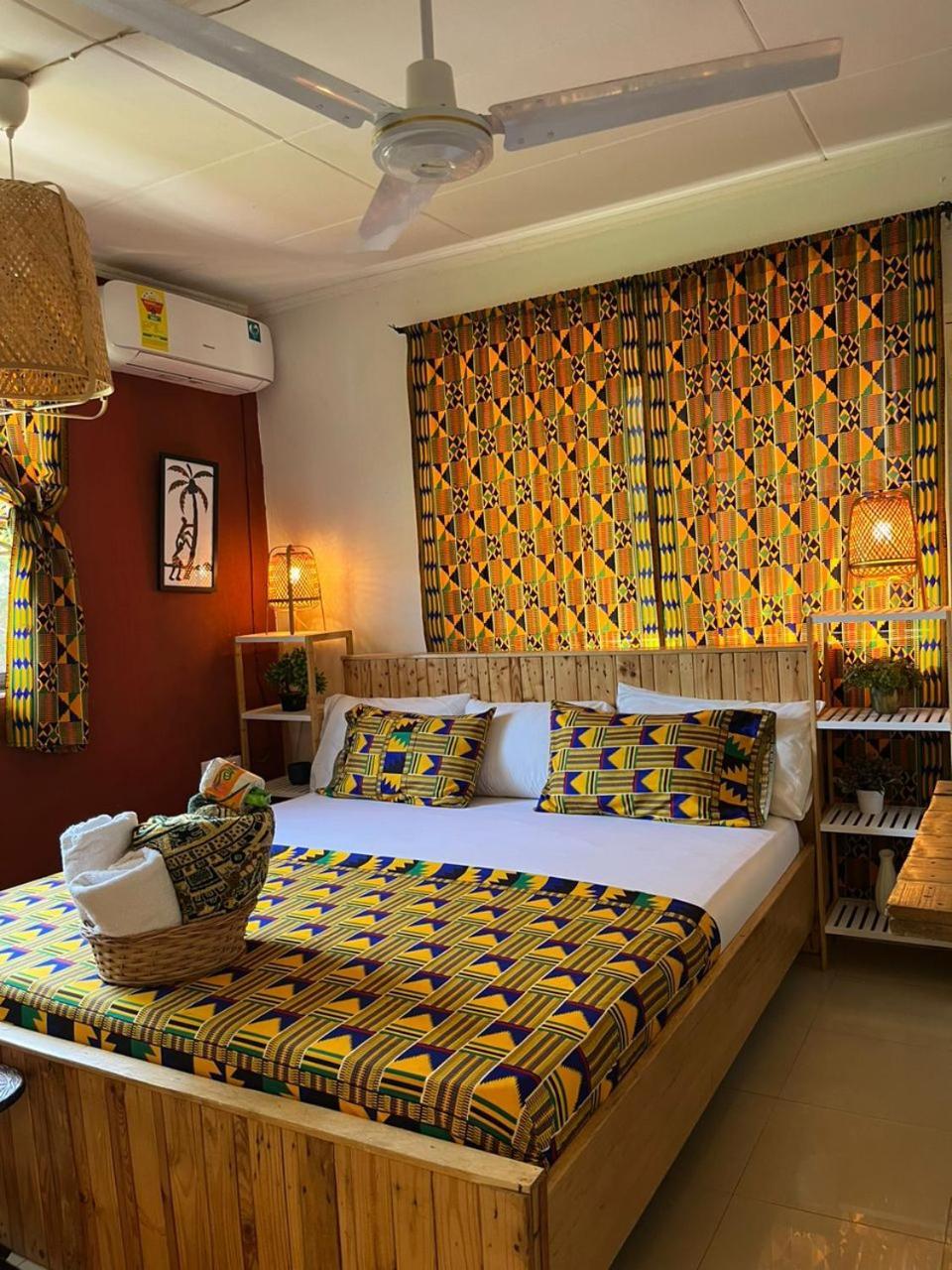 African Treasure Beach Resort Kokrobite Buitenkant foto