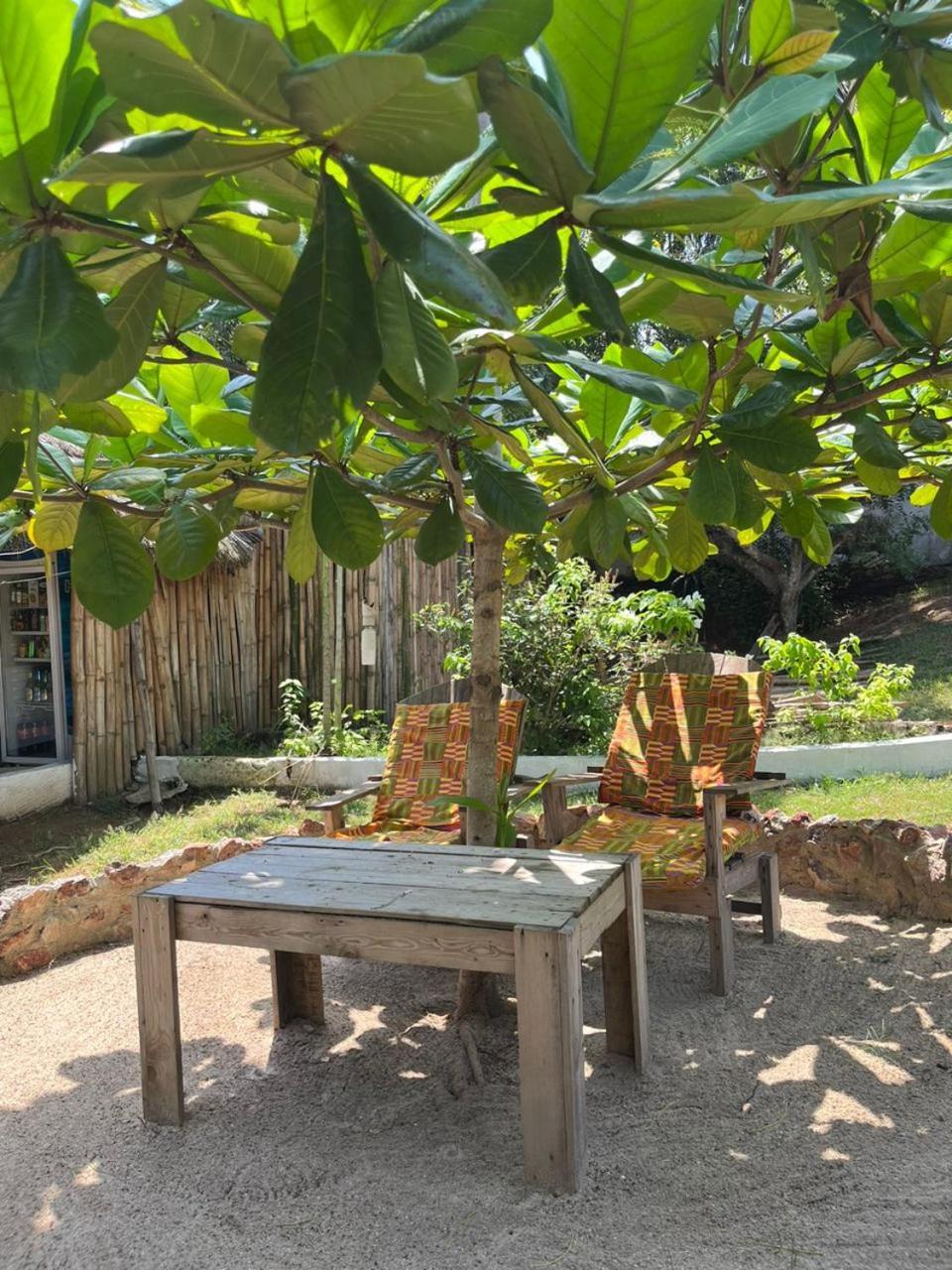 African Treasure Beach Resort Kokrobite Buitenkant foto