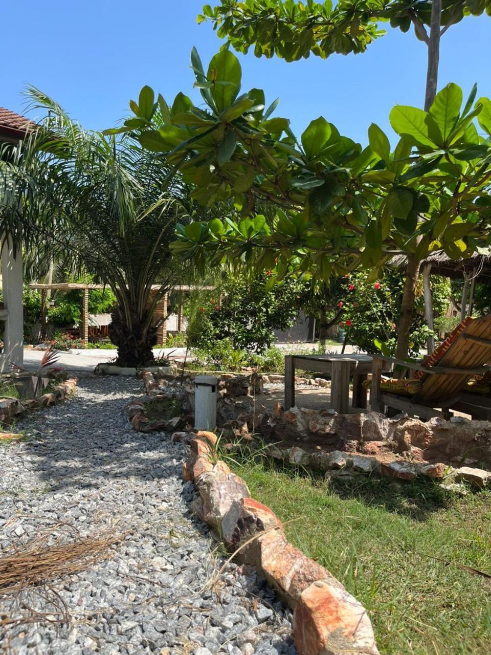 African Treasure Beach Resort Kokrobite Buitenkant foto