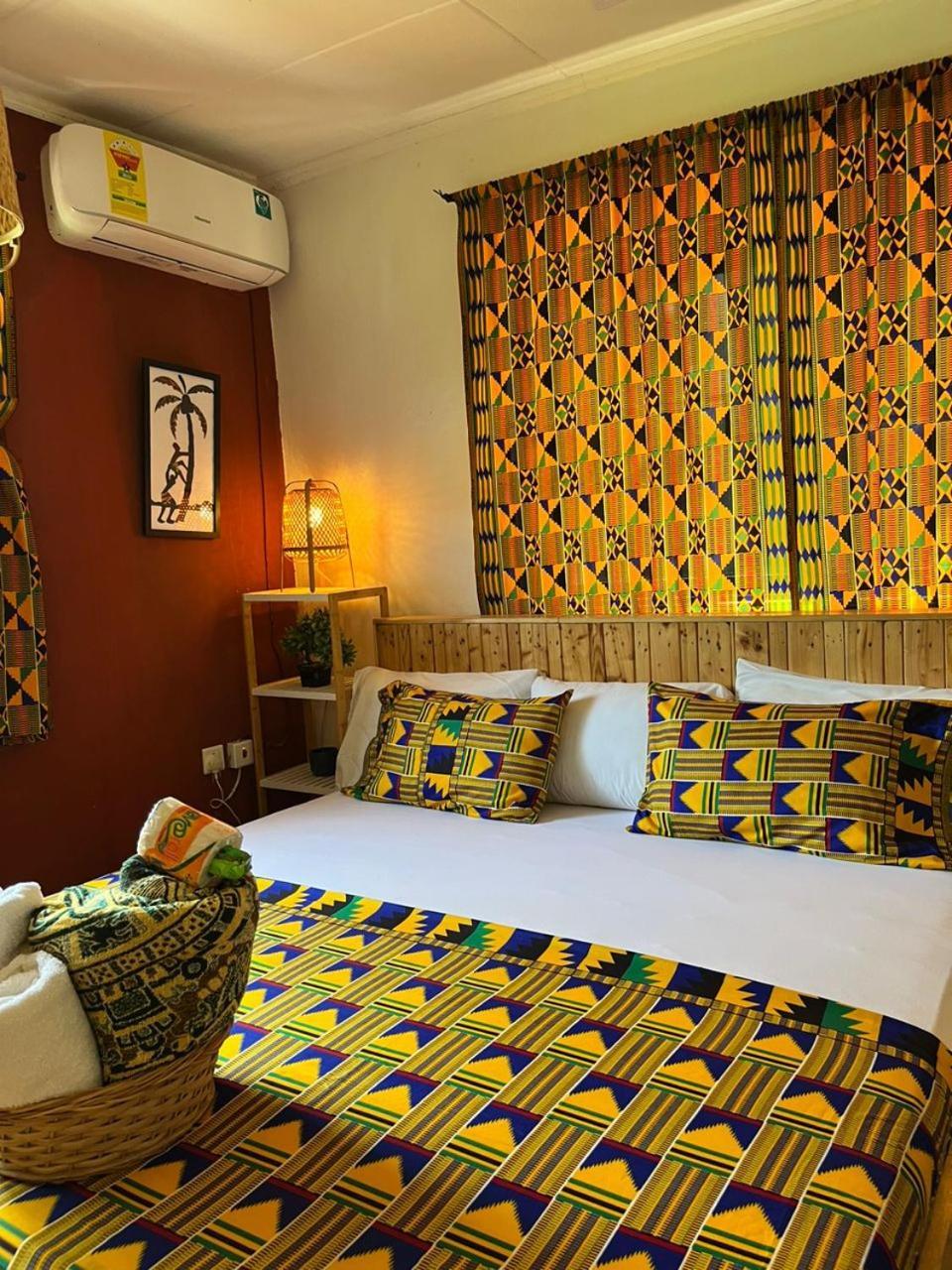 African Treasure Beach Resort Kokrobite Buitenkant foto