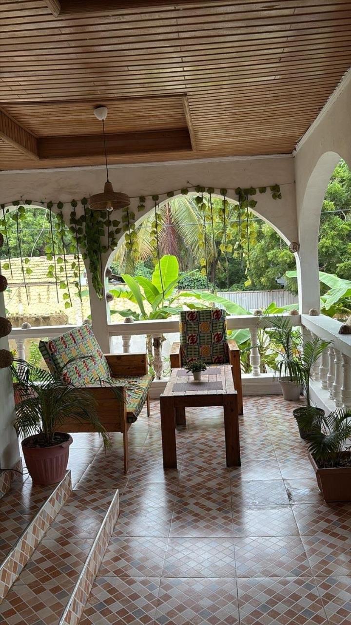 African Treasure Beach Resort Kokrobite Buitenkant foto