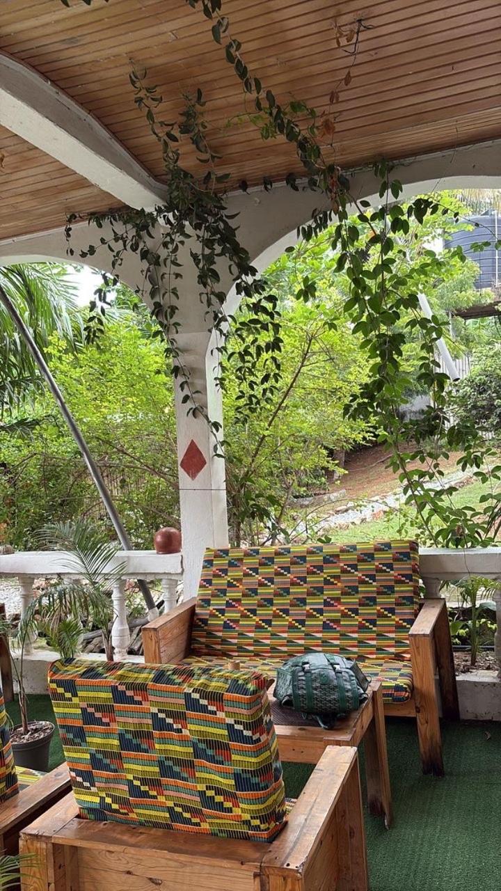 African Treasure Beach Resort Kokrobite Buitenkant foto