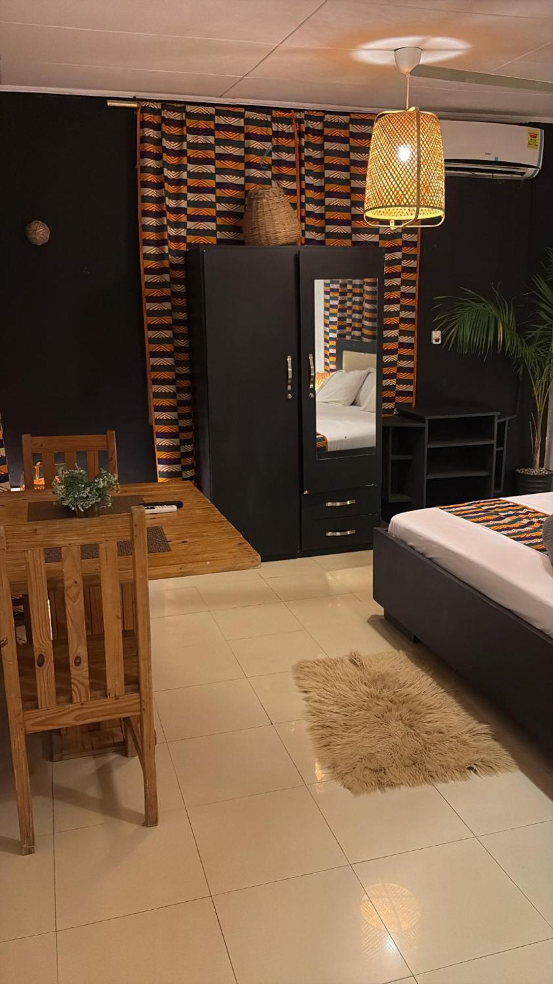 African Treasure Beach Resort Kokrobite Buitenkant foto
